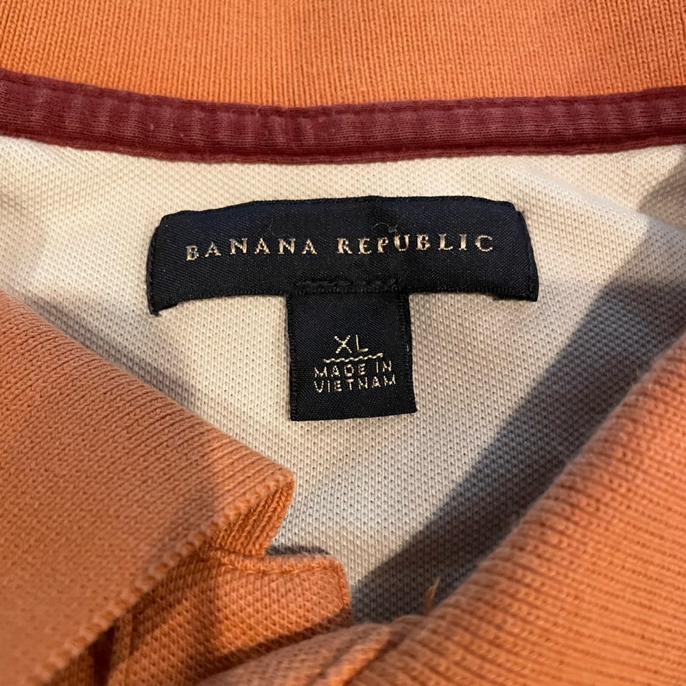 Banana Republuc mens orange XL polo with their iconic elephant logo